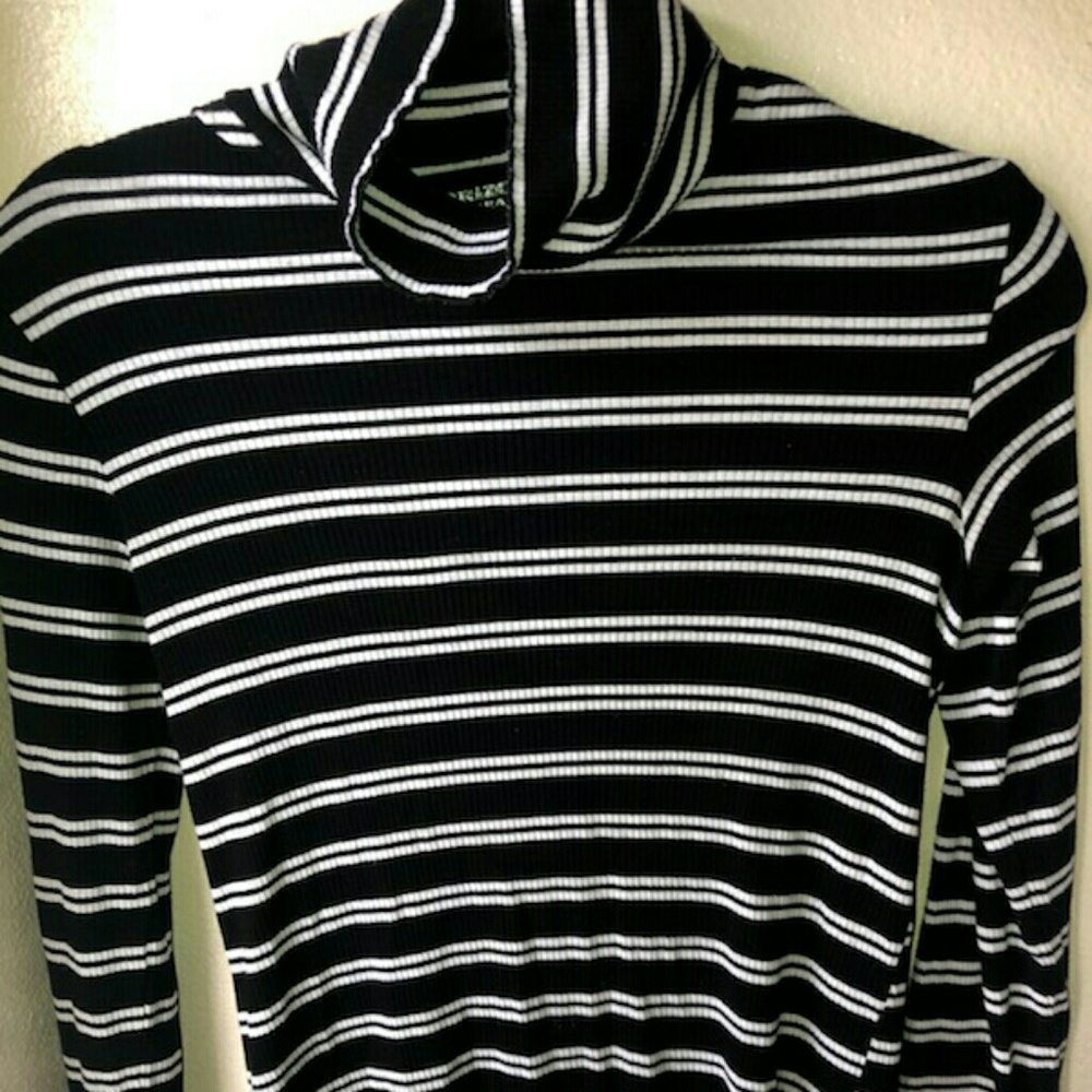 Arizona Turtle Neck